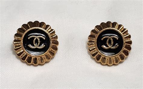 how to tell if chanel earrings are real